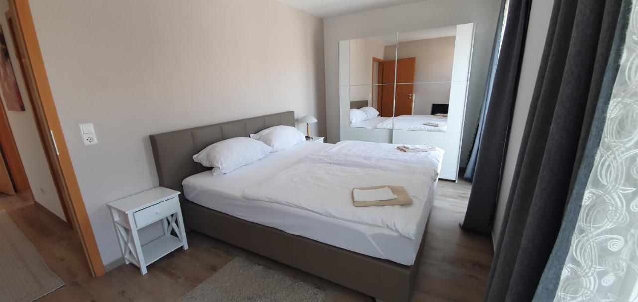 מצינגן Outletcity Ferienwohnung 2 מראה חיצוני תמונה